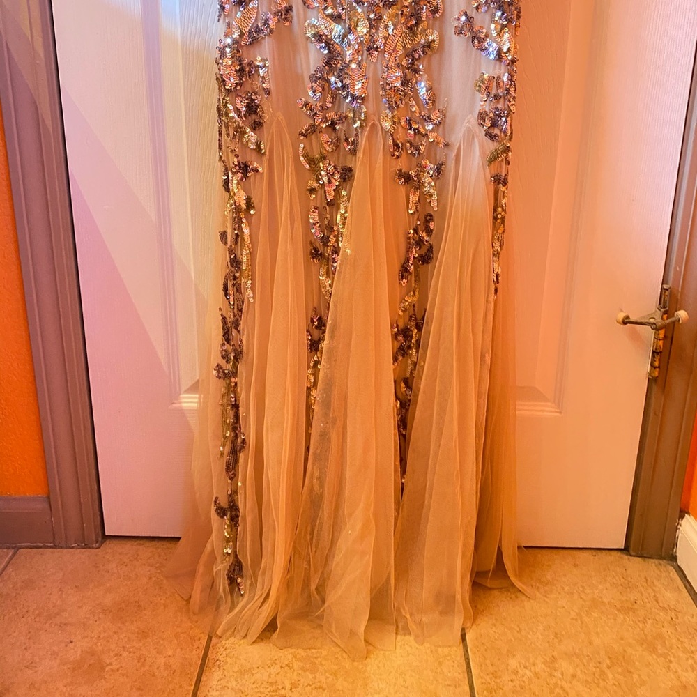 Beautiful Sequence Mermaid Style Gown - image 3